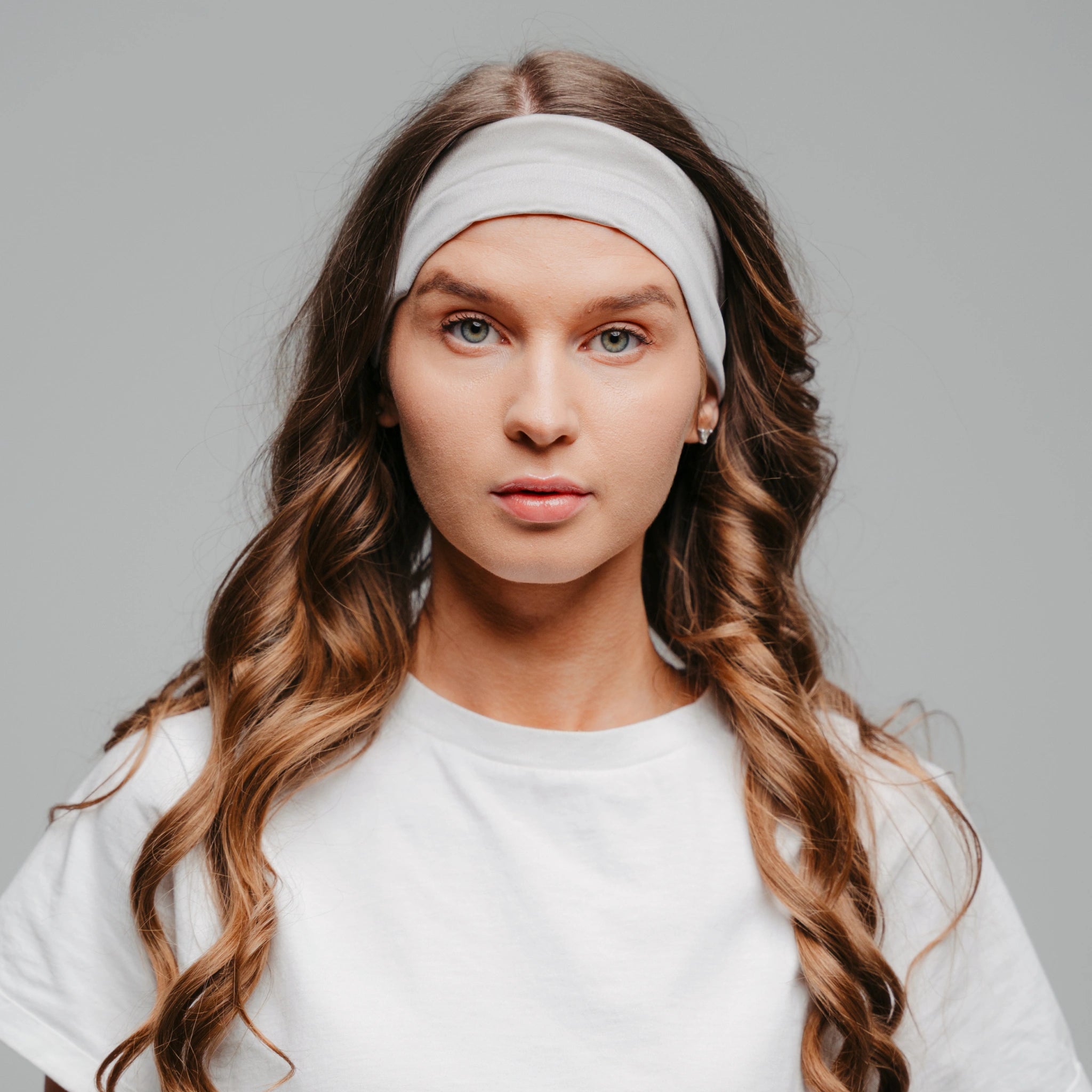 ŠILKINĖ GALVOS JUOSTA