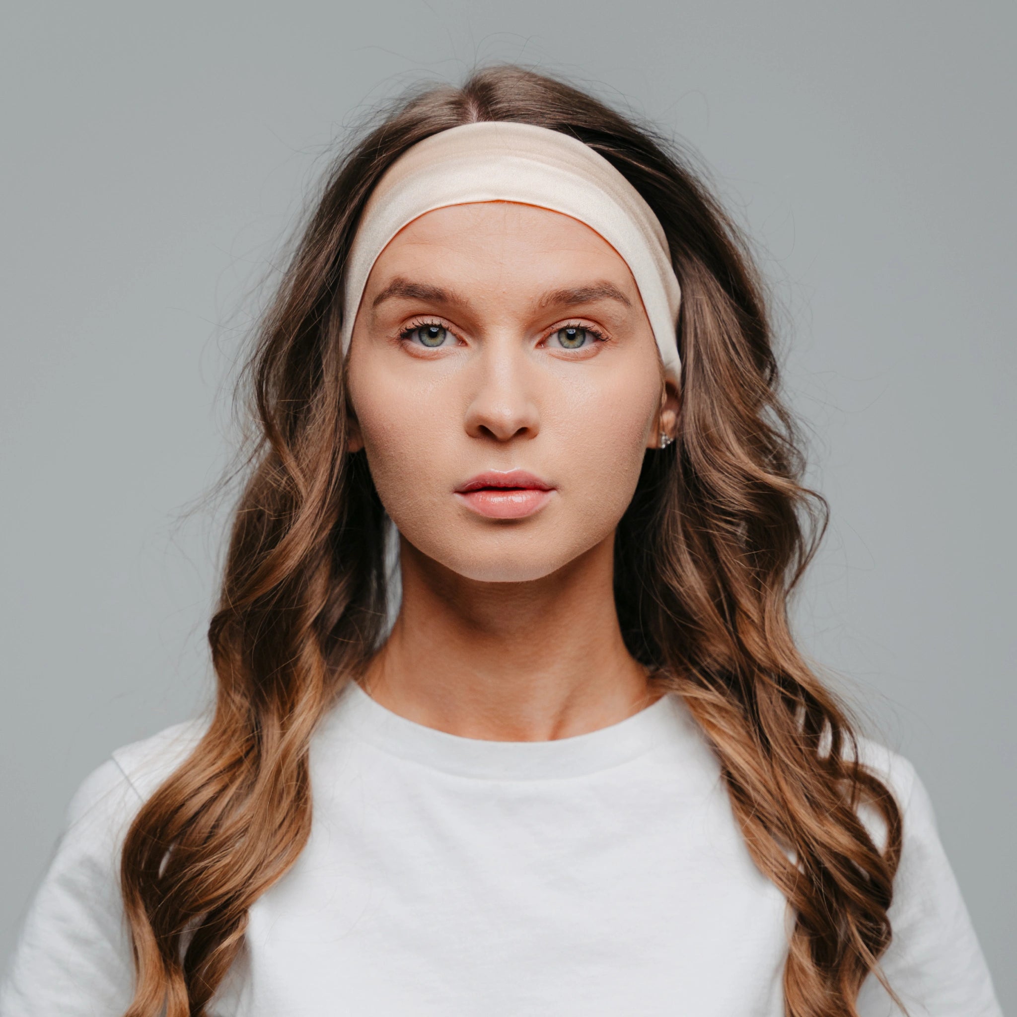 ŠILKINĖ GALVOS JUOSTA