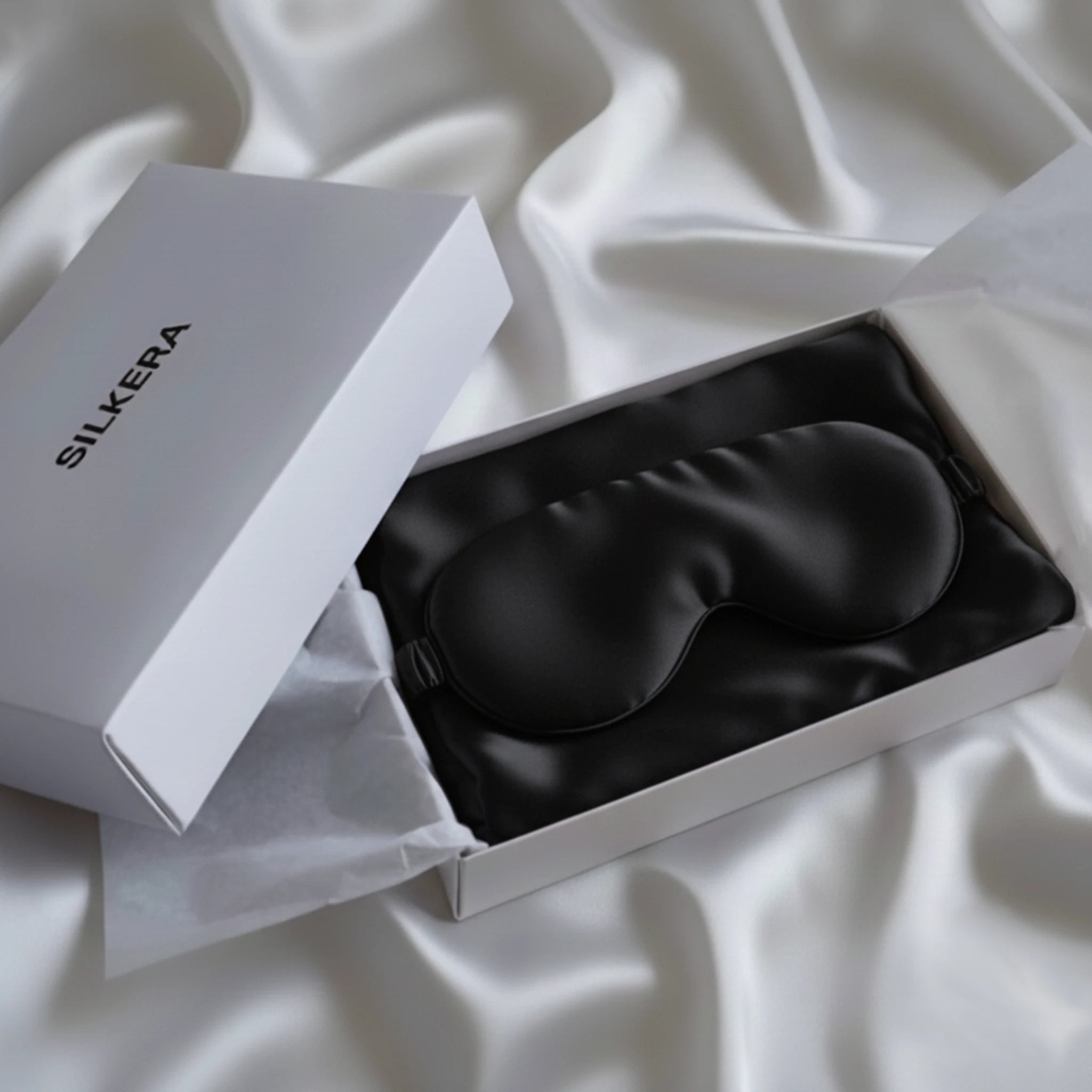 Miego rinkinys iš šilko juodos spalvos