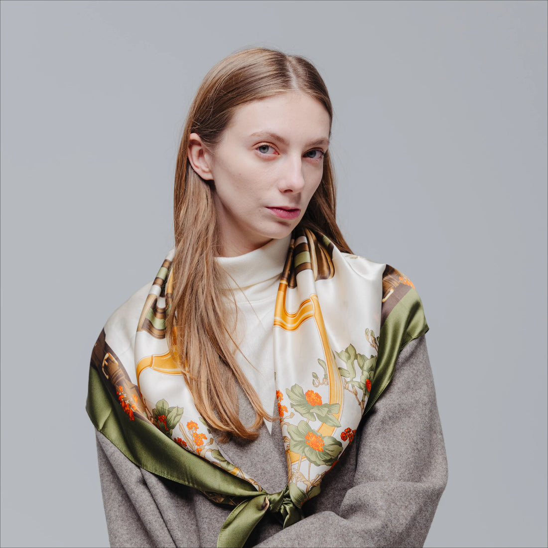 Šilko skara moterims