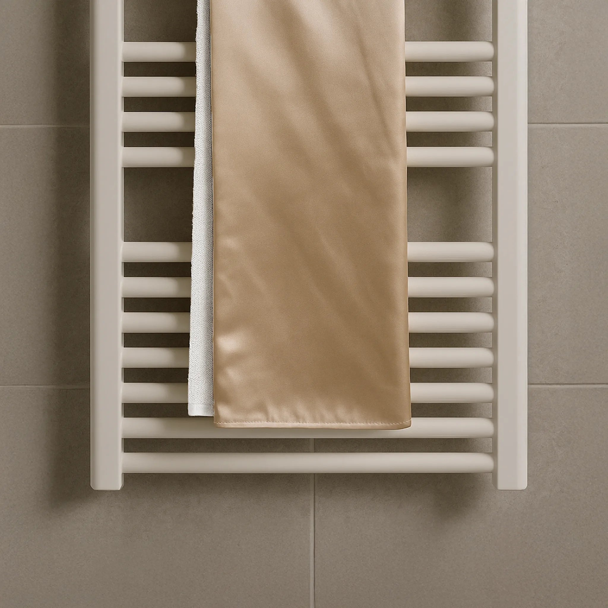 Šilkinis rankšluostis plaukams šampaninės spalvos