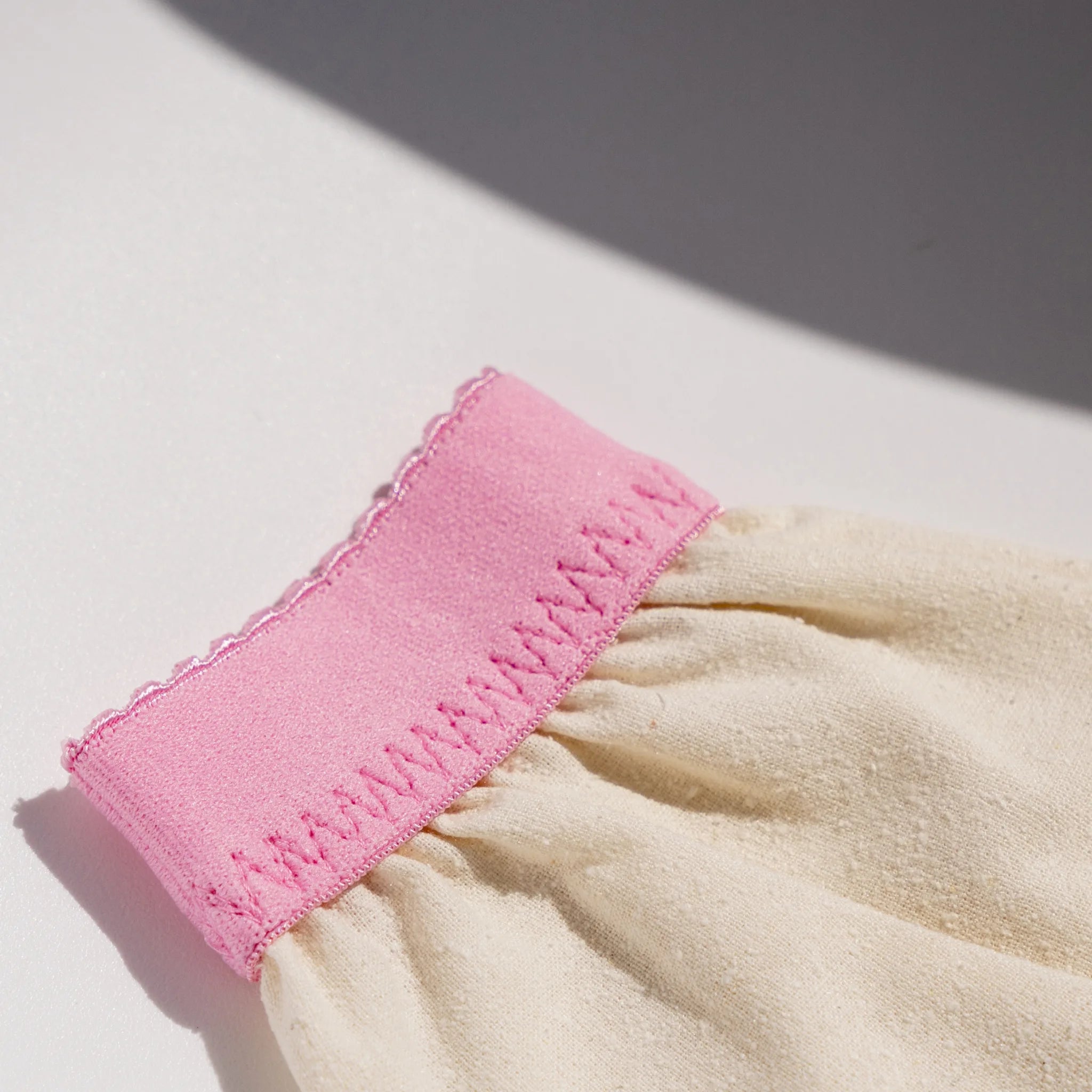 Piršinė kūnui šveisti šilkinė