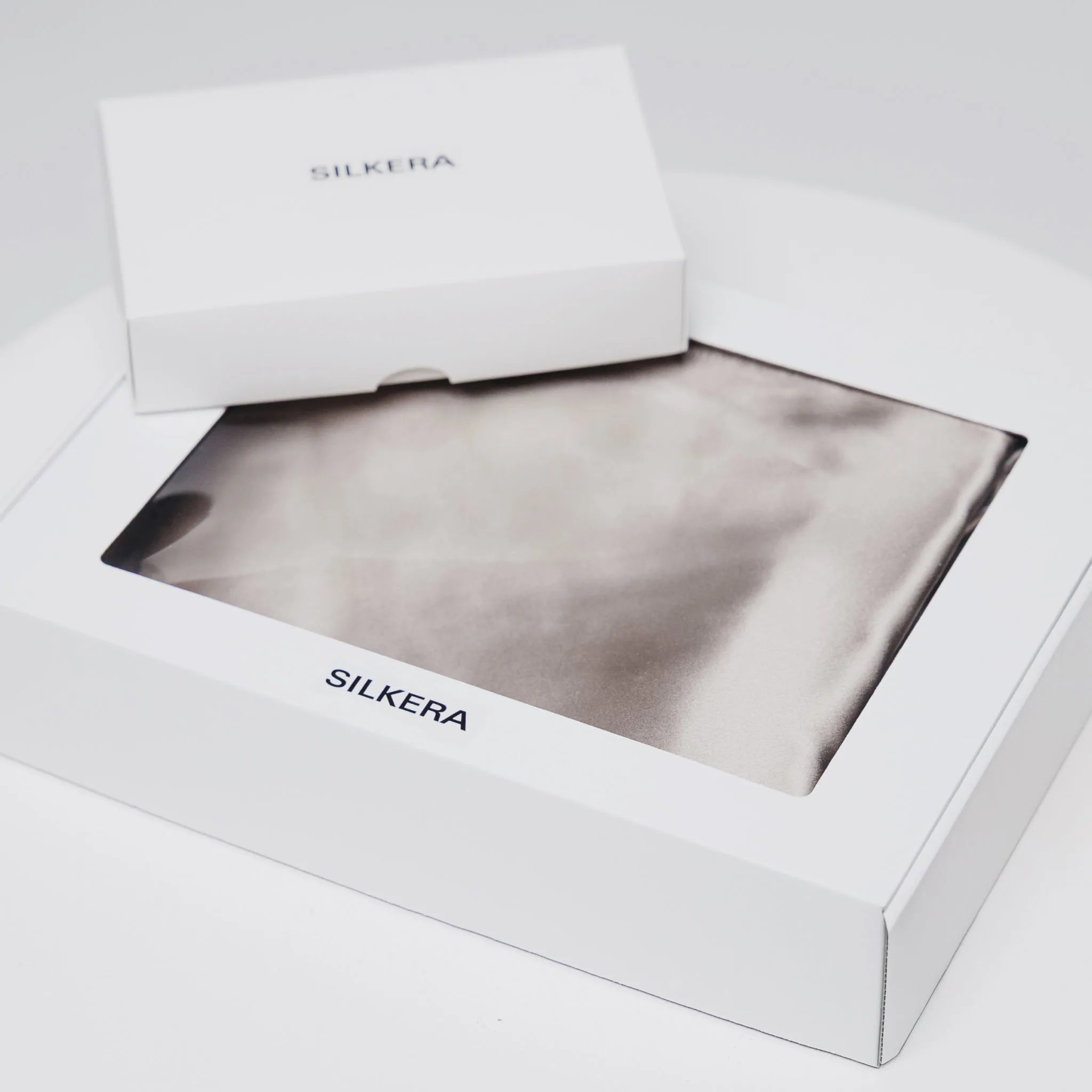 Šilko patalynės pilkos spalvos įpakavimas dėžutė