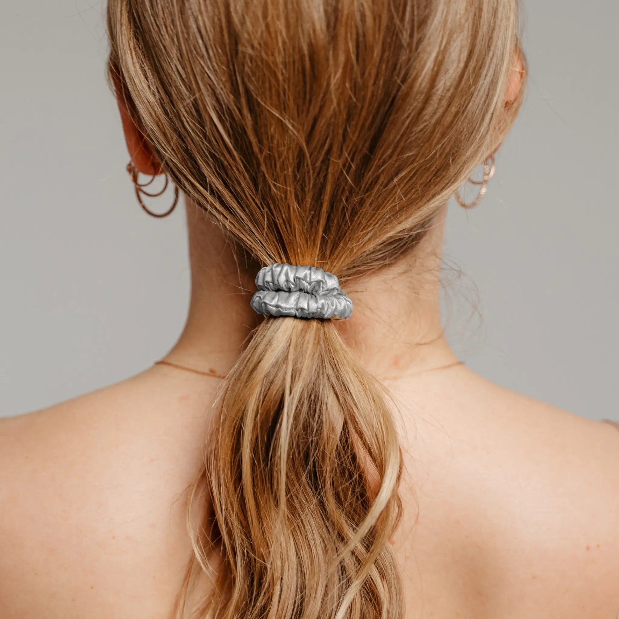 Gumytė plaukams šilkinė