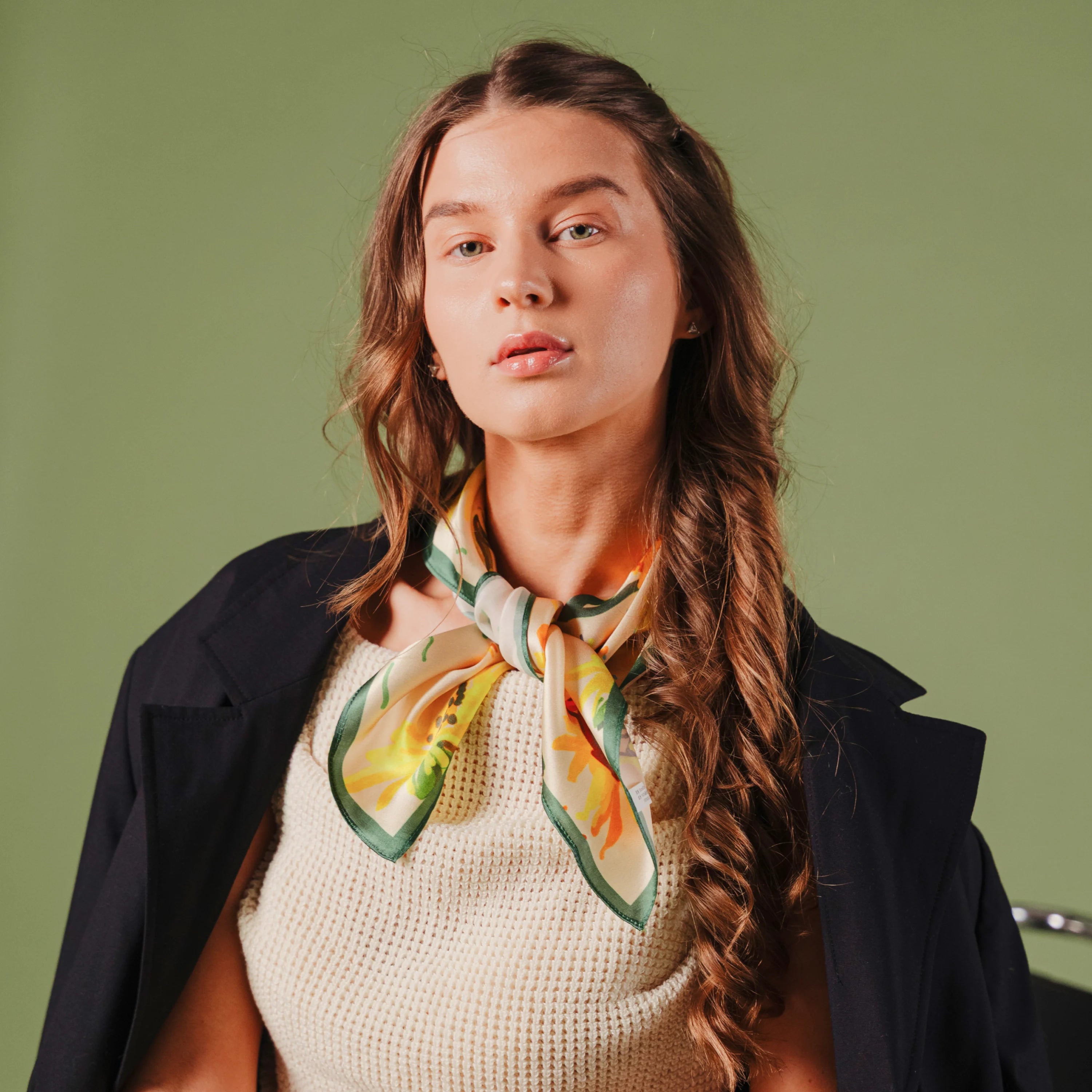 šilko skarelė saulėgrąža