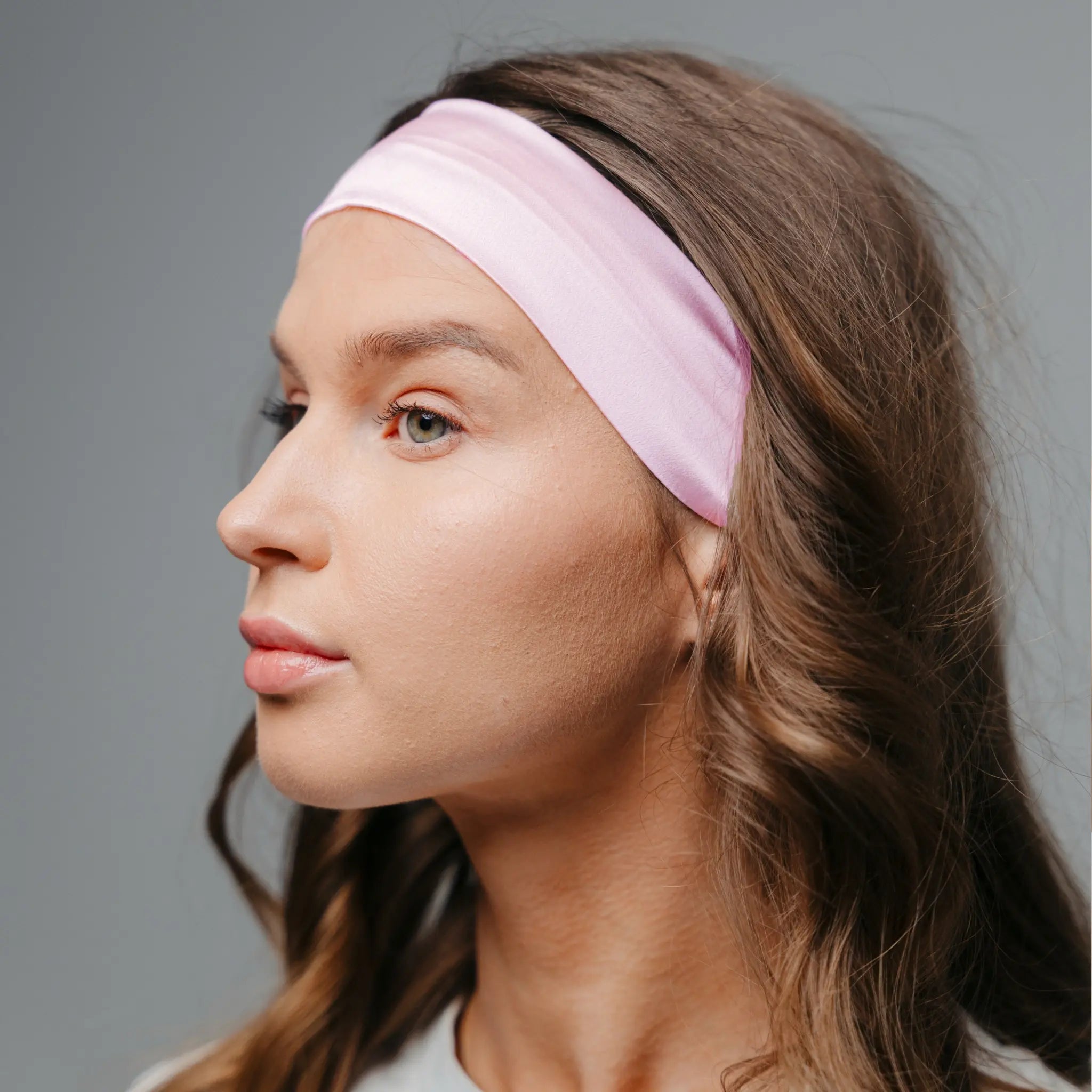 ŠILKINĖ GALVOS JUOSTA