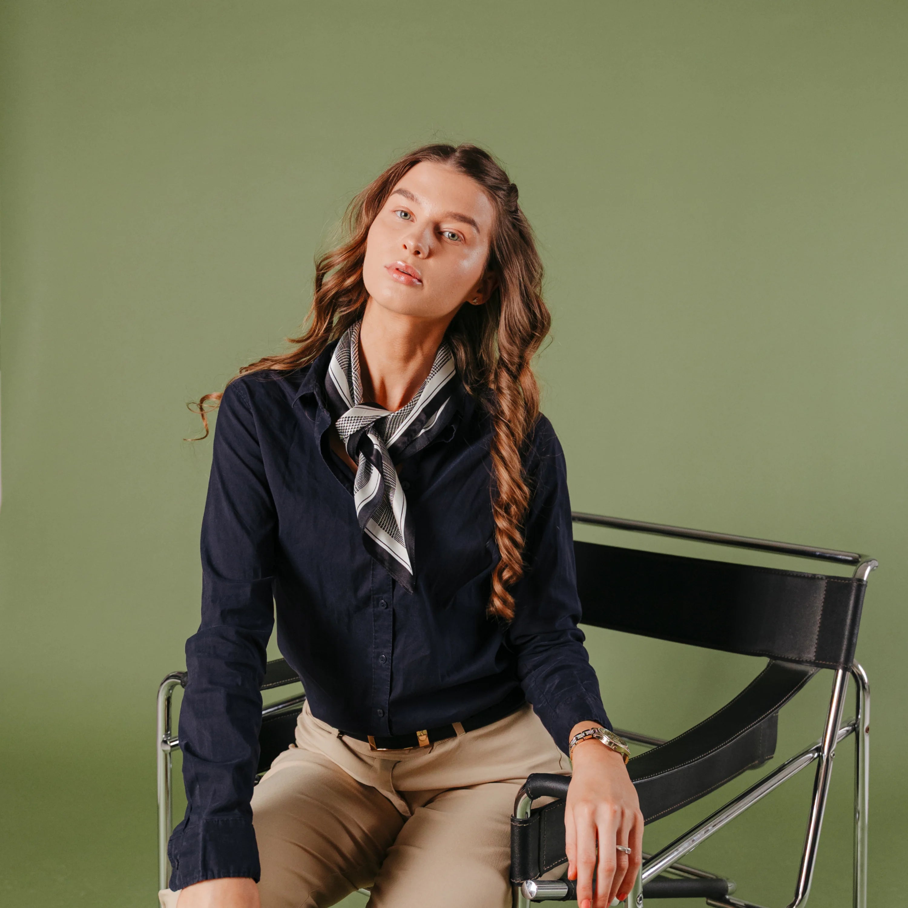 Klasikinė šilko skarelė