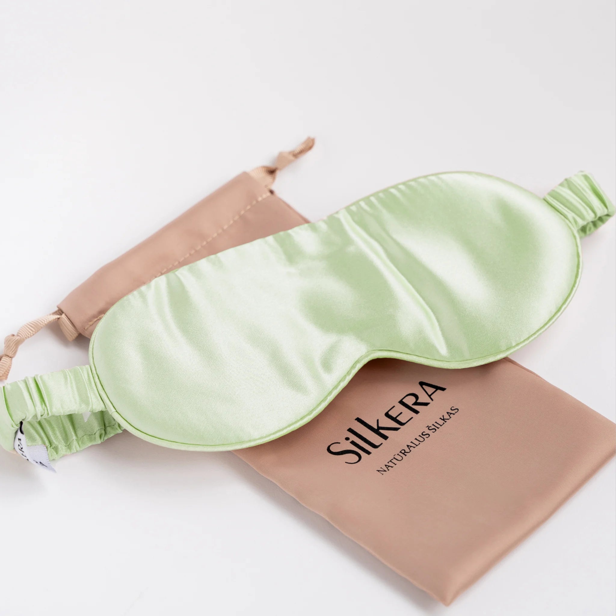 Žalsvos spalvos šilkinė miego kaukė